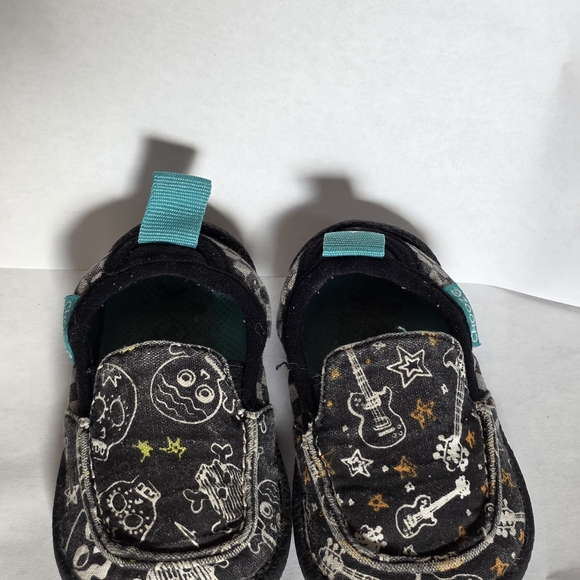 Chooze Kids Black and Teal Moccasins - Picture 1 of 3